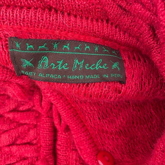 Arte Meche Red knitted sweater/cardigan with button- one size pre loved - Picture 7 of 7